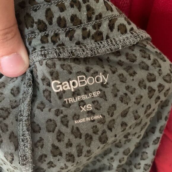 Gap Body Sleep Shorts Women’s XS Green Cheetah Print Soft High Rise - Picture 7 of 7